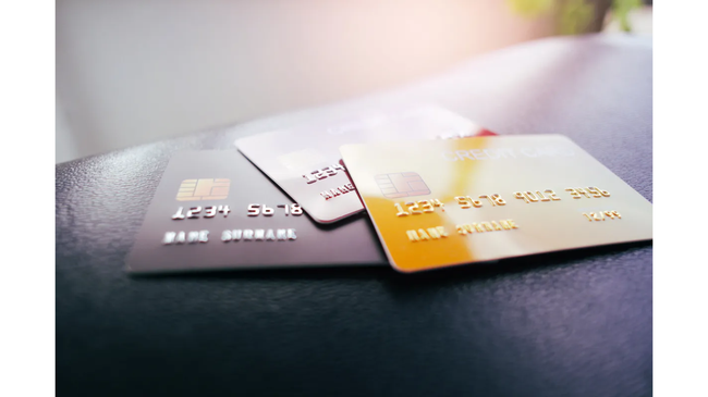 Nie mogę spłacić karty kredytowej – co robić i jak wyjść z długu?